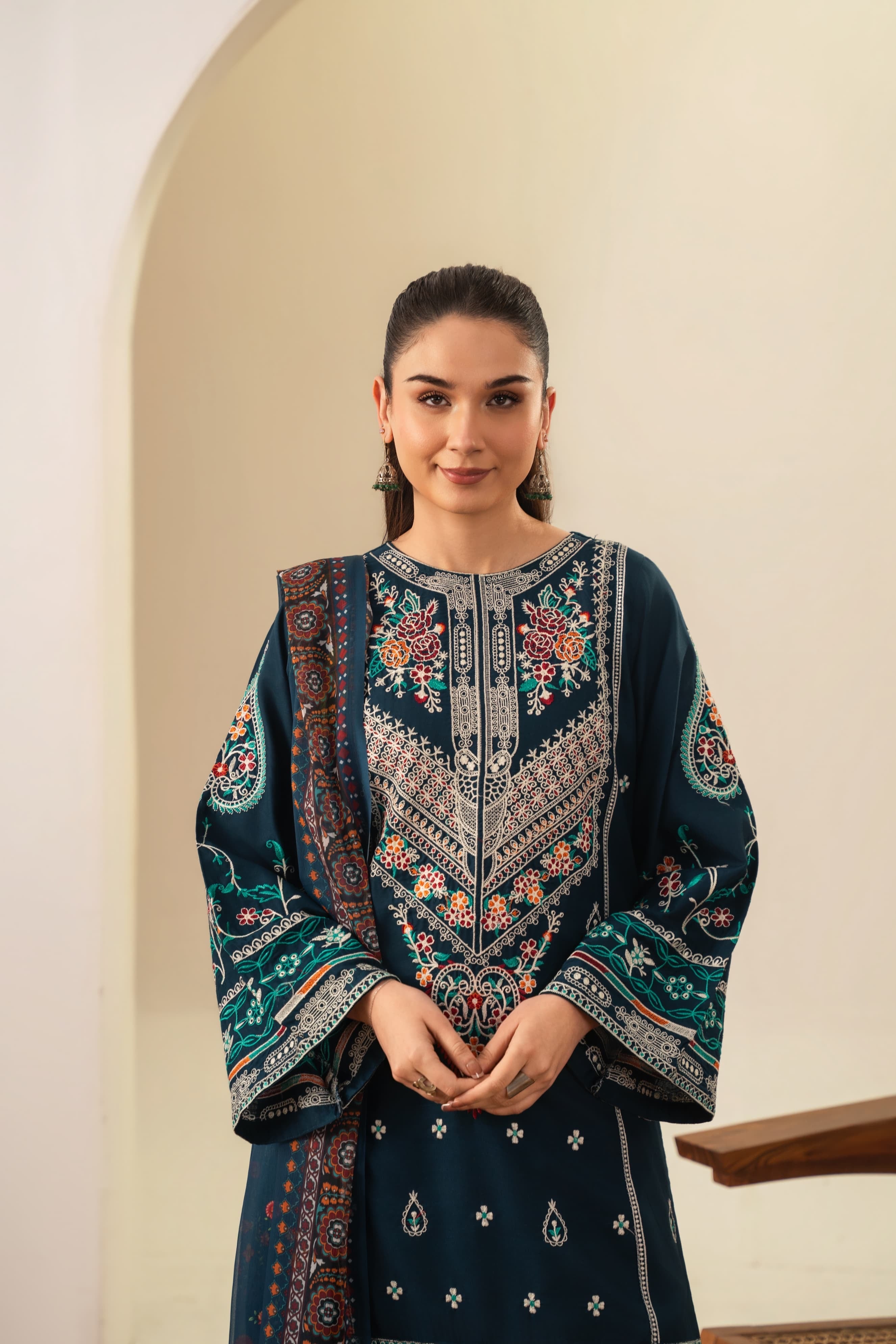 SAJJAL Embroidered 3 pc