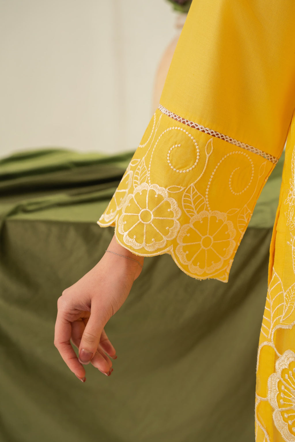 SORAYA Embroidered 3 pc