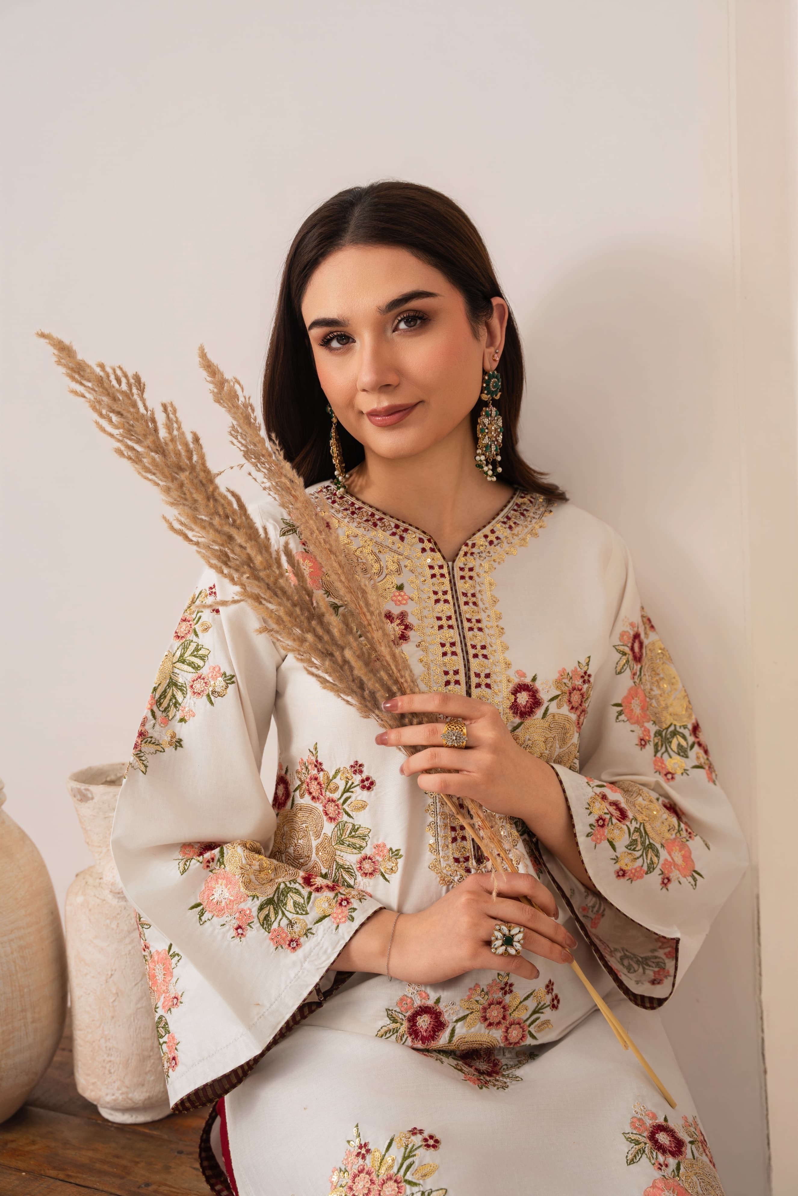 ALAYA Embroidered 2 pc