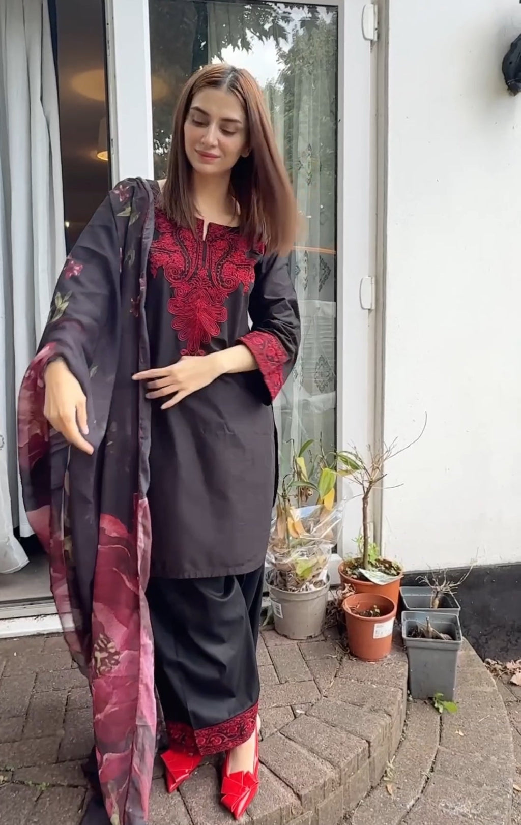 BLACK ROSE Embroidered 3 pc set