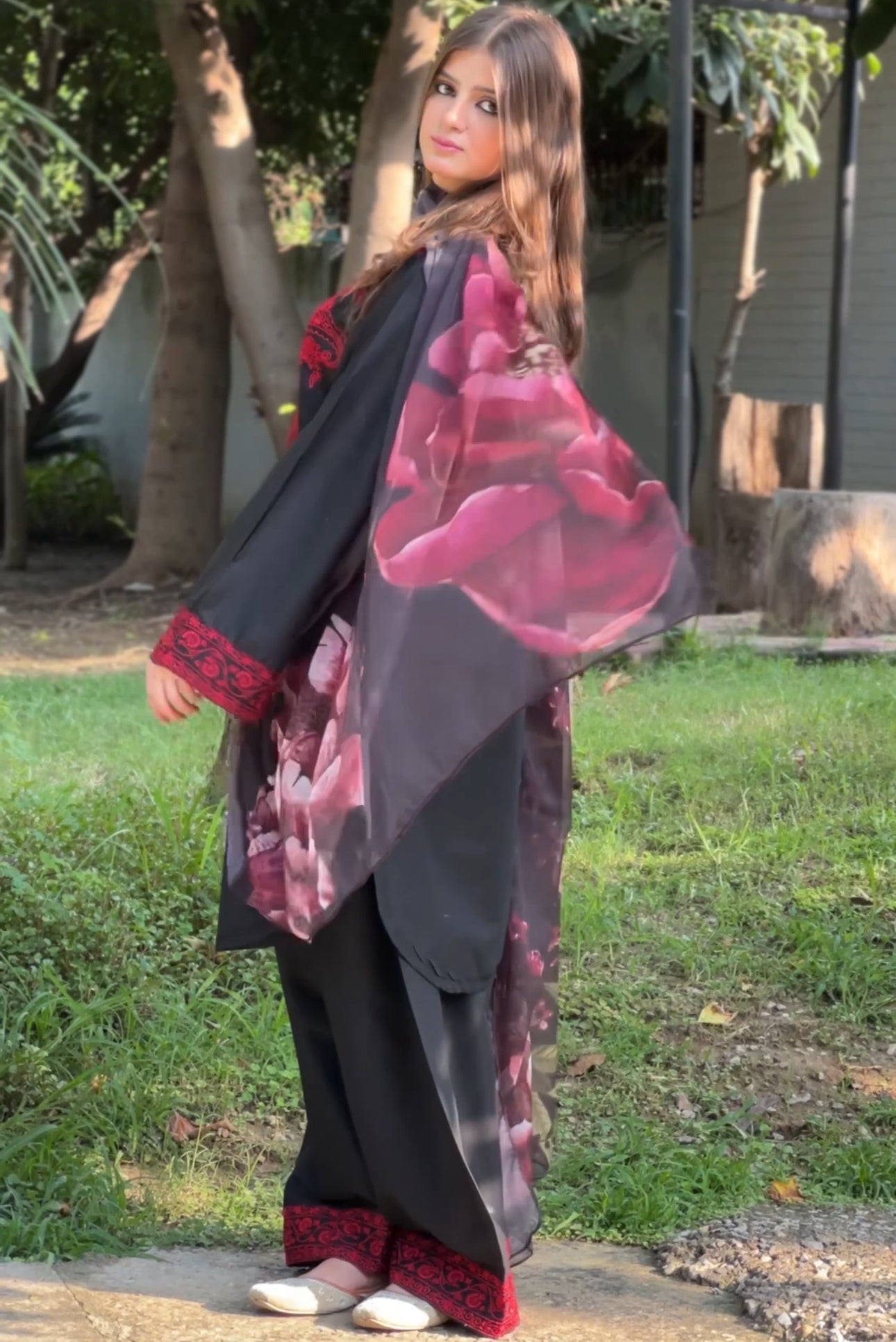 BLACK ROSE Embroidered 3 pc set