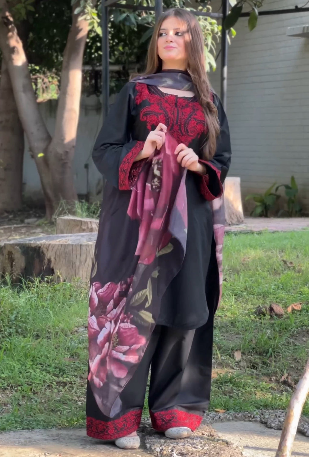 BLACK ROSE Embroidered 3 pc set