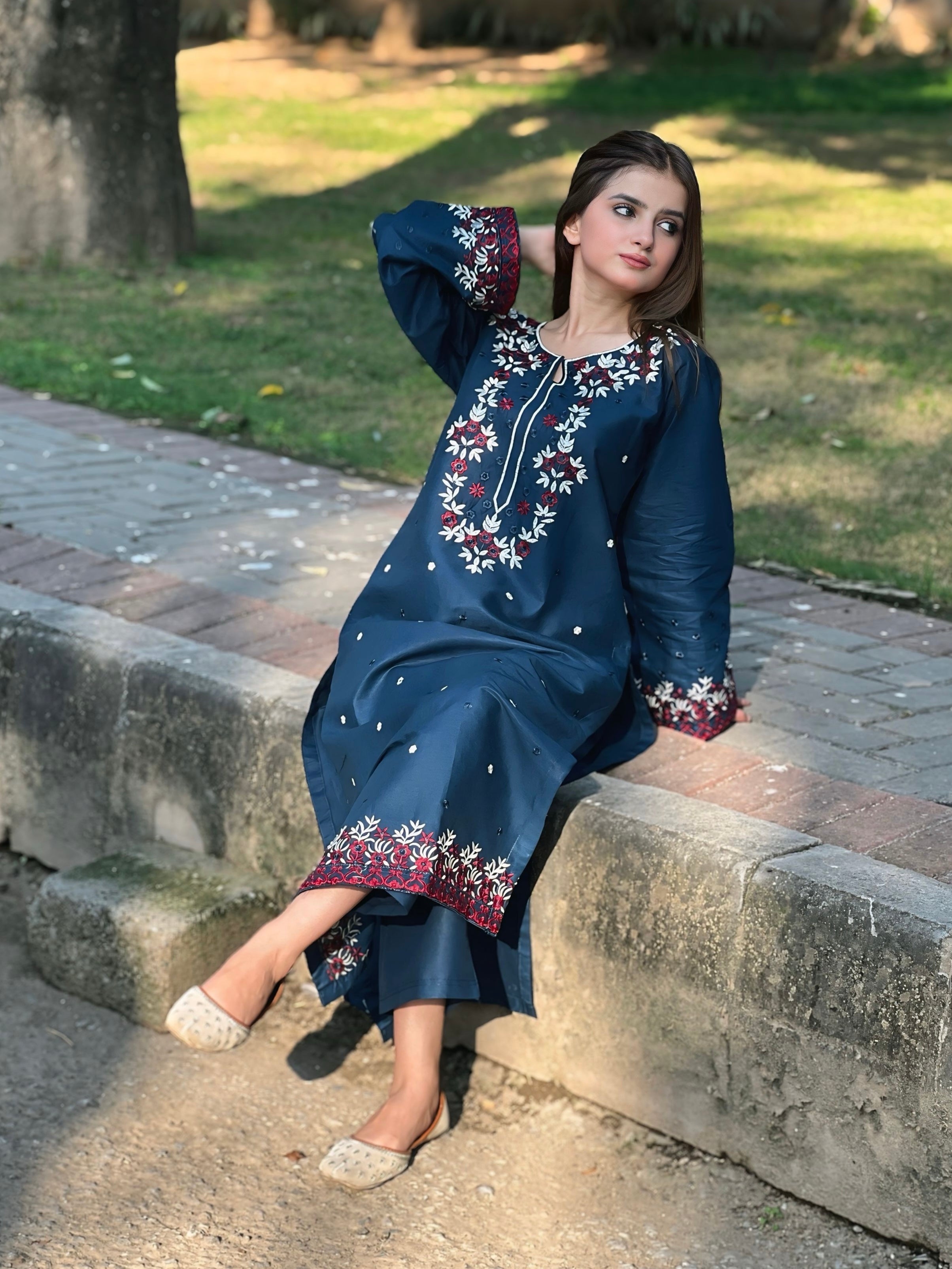 HEER Embroidered 2 pc set