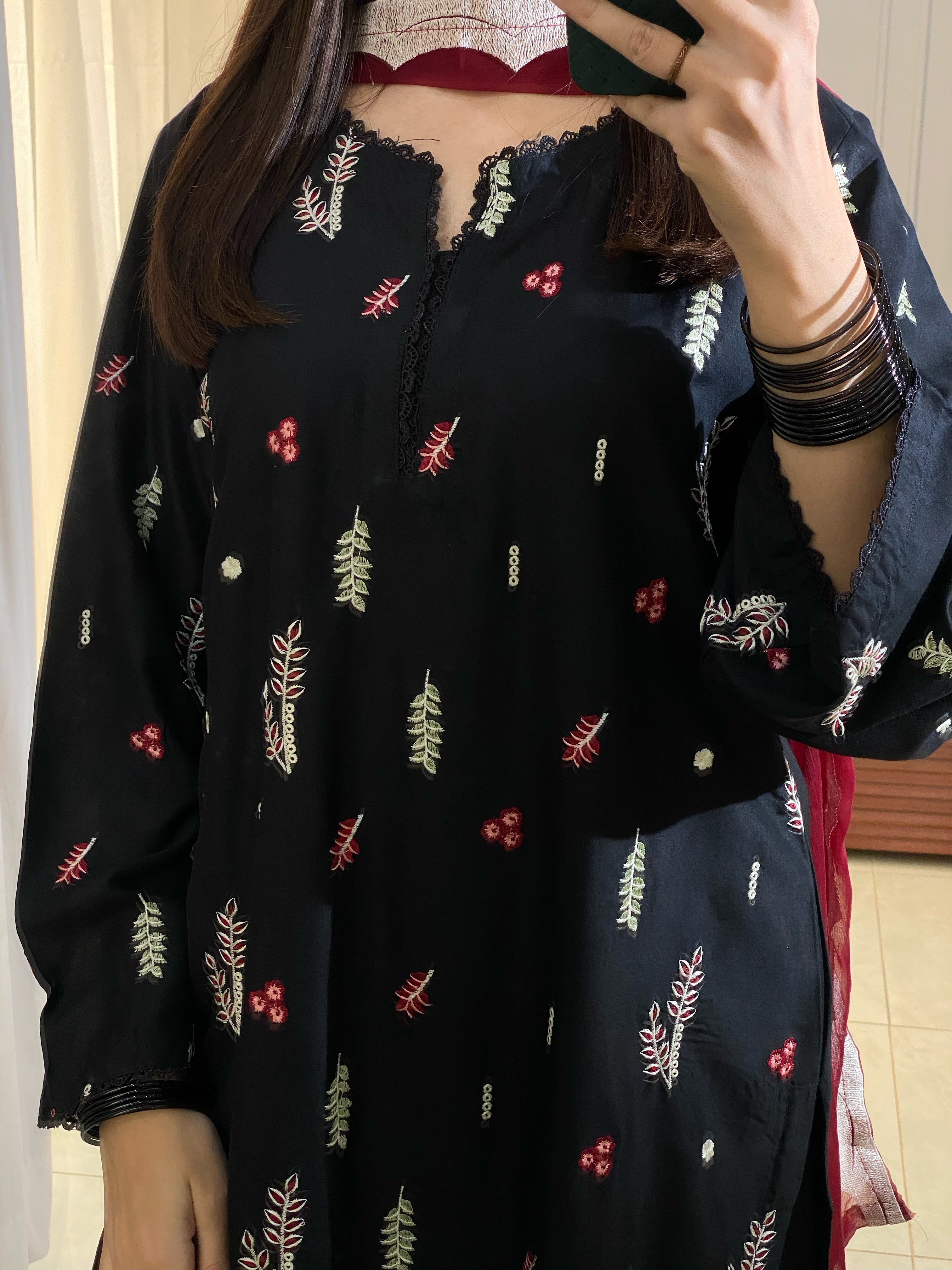 DIANA Embroidered 3 pc set