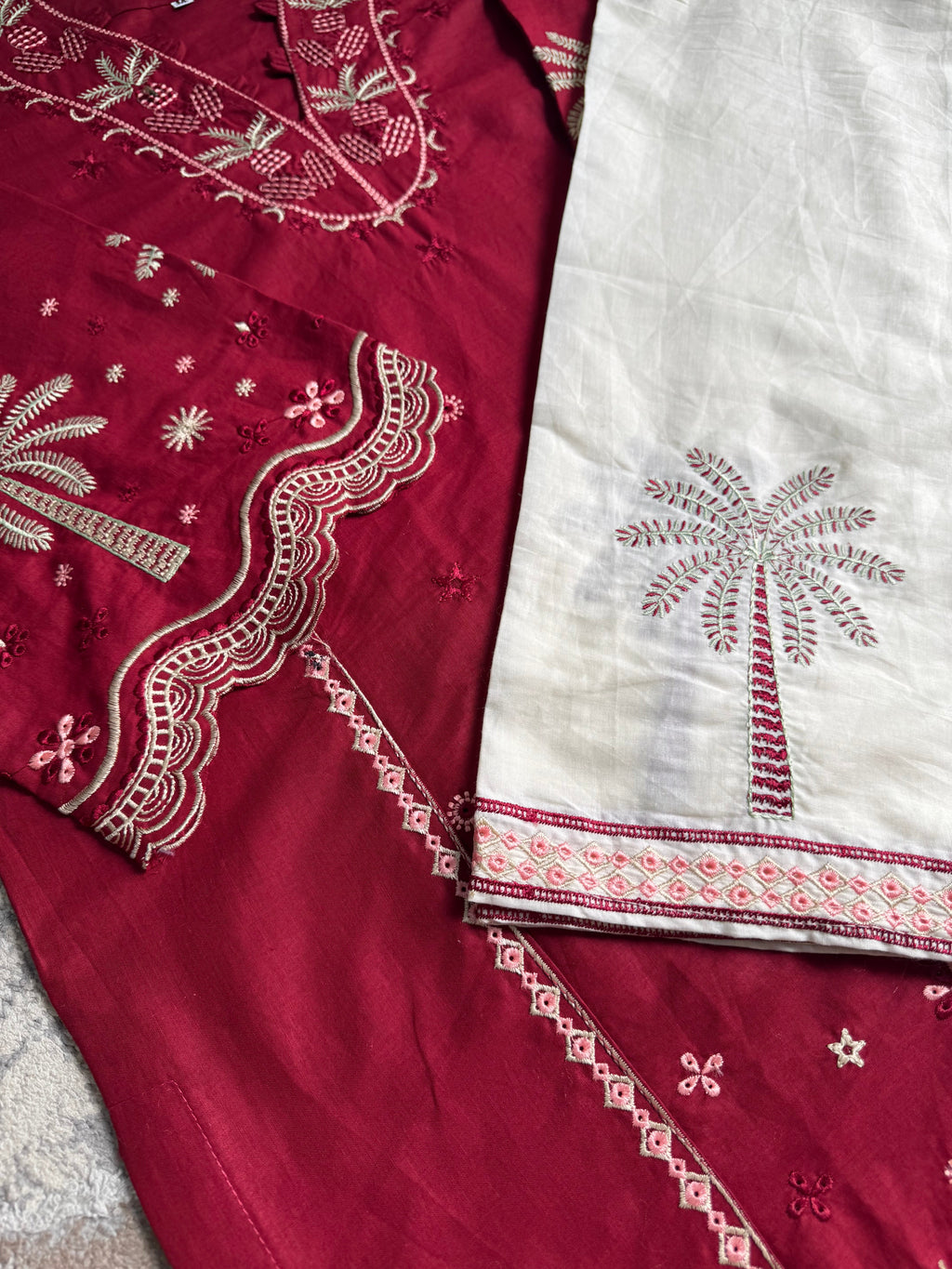 SABA Embroidered 2 pc