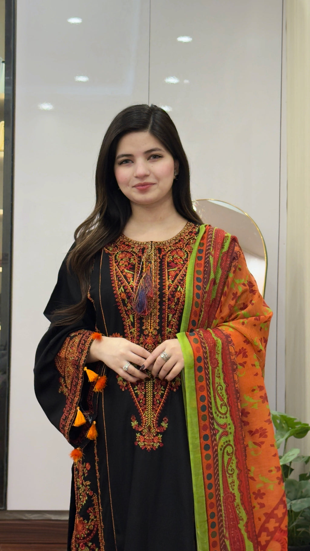 INAYA Embroidered 3 pc