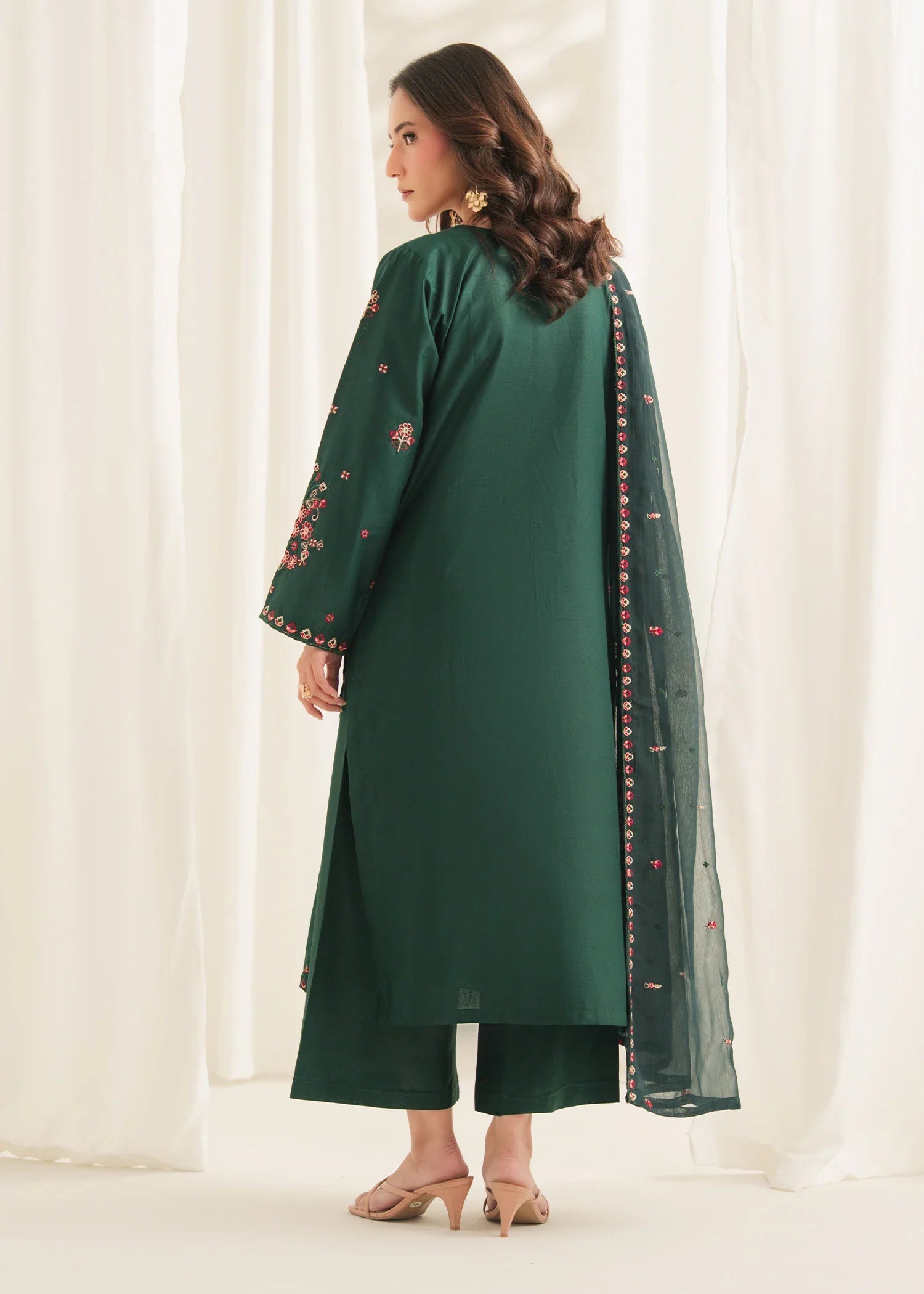 SOHA Embroidered 3 pc