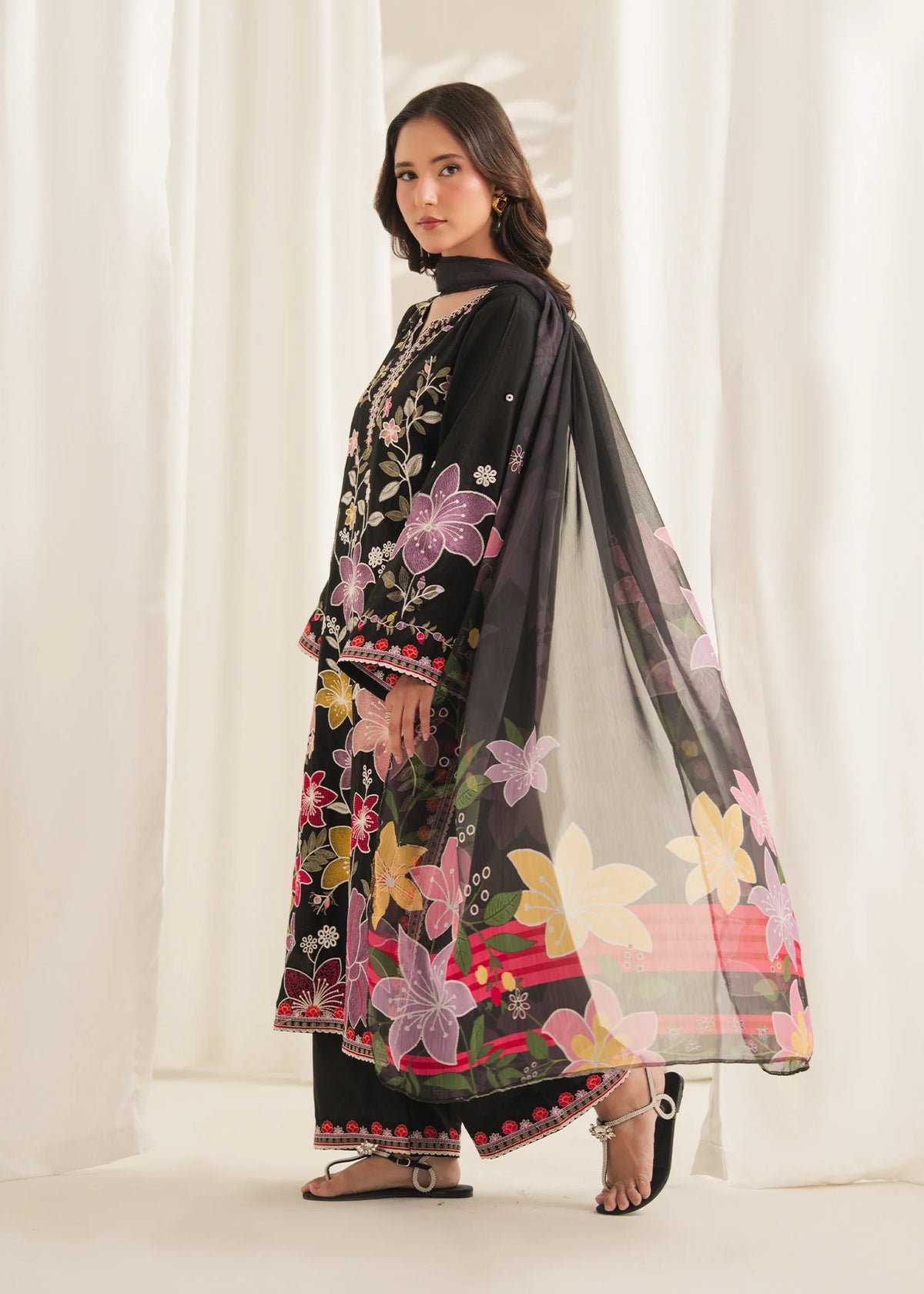 ISHQ BLACK Embroidered 3 pc