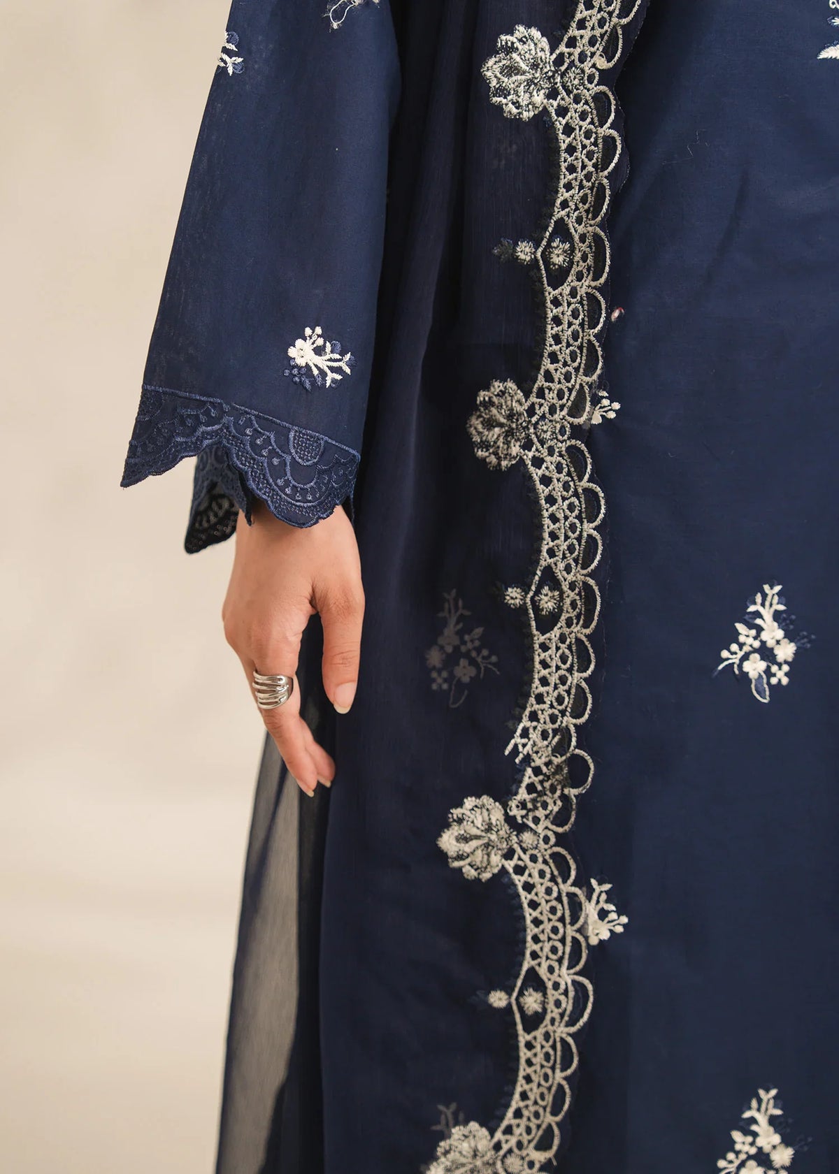 GUL E JAAN Embroidered 3 pc