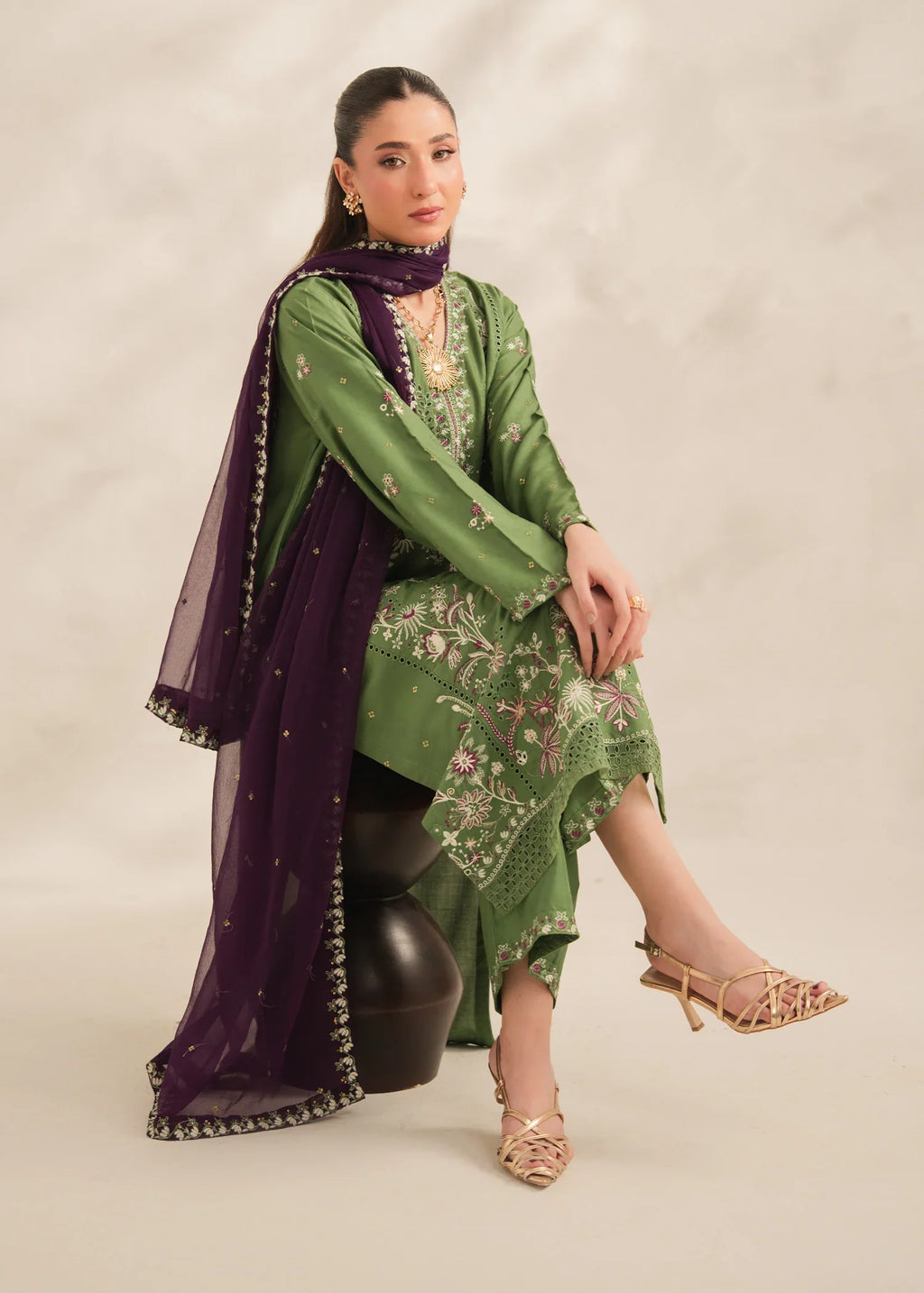 SEHNAI Embroidered 3 pc