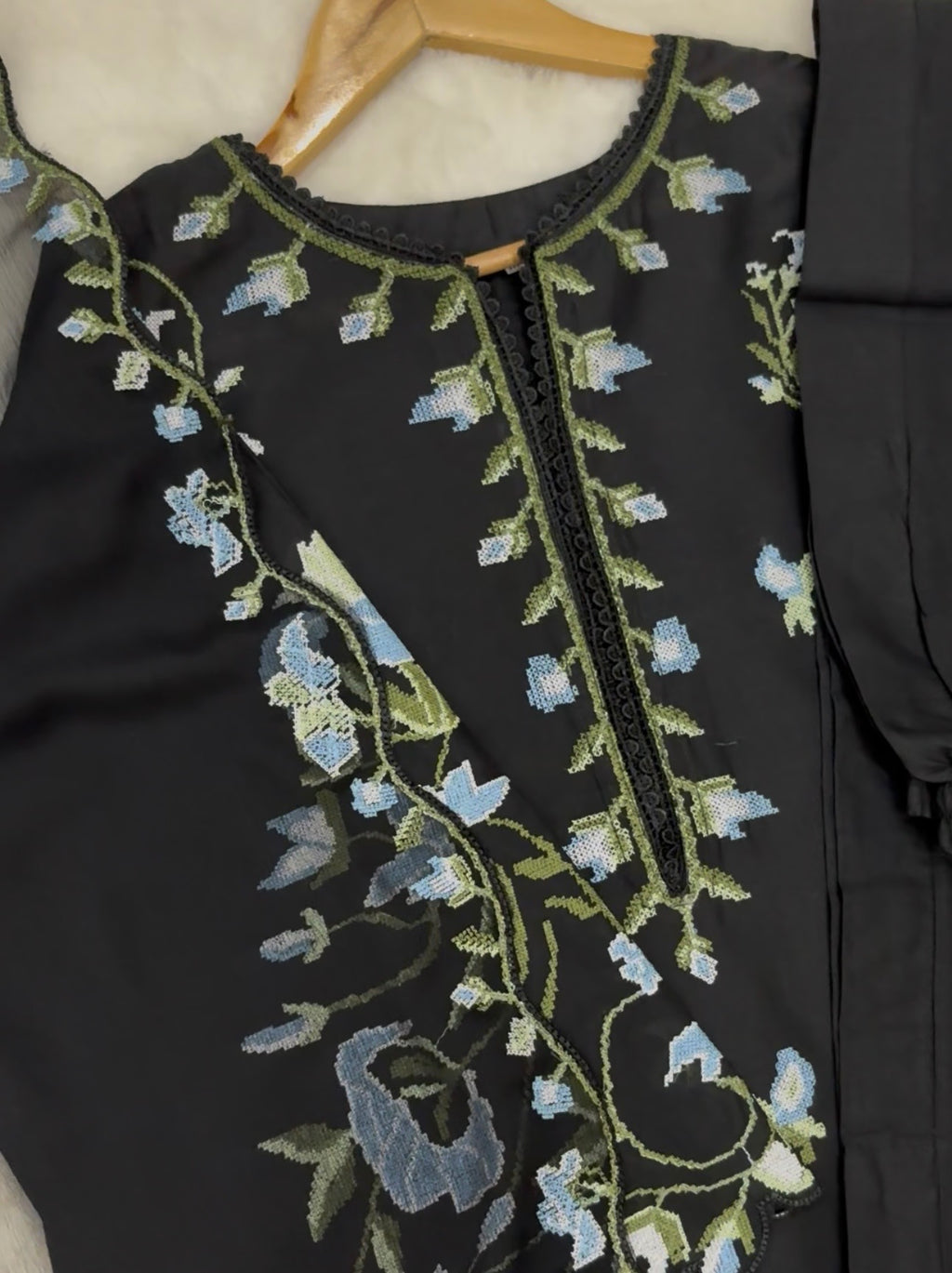 HASEEN Embroidered 3 pc