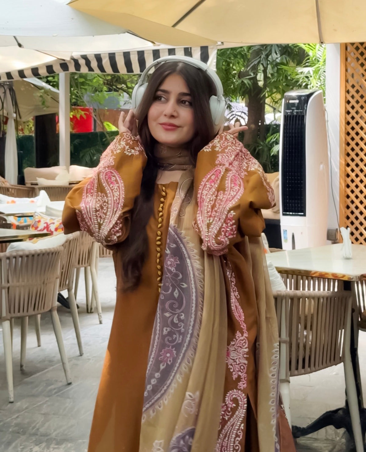 DELARA Embroidered 3 pc