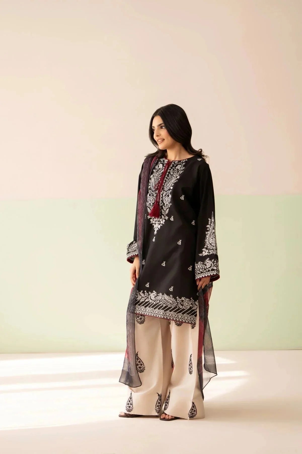 MARWA Embroidered 3 pc