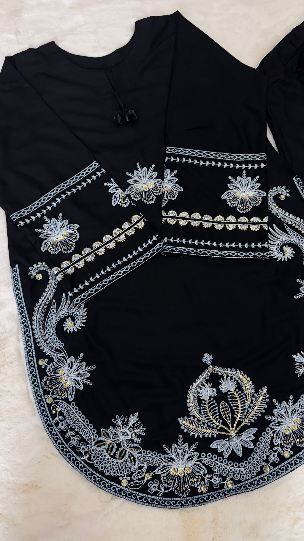 KUNAAR Embroidered 2pc