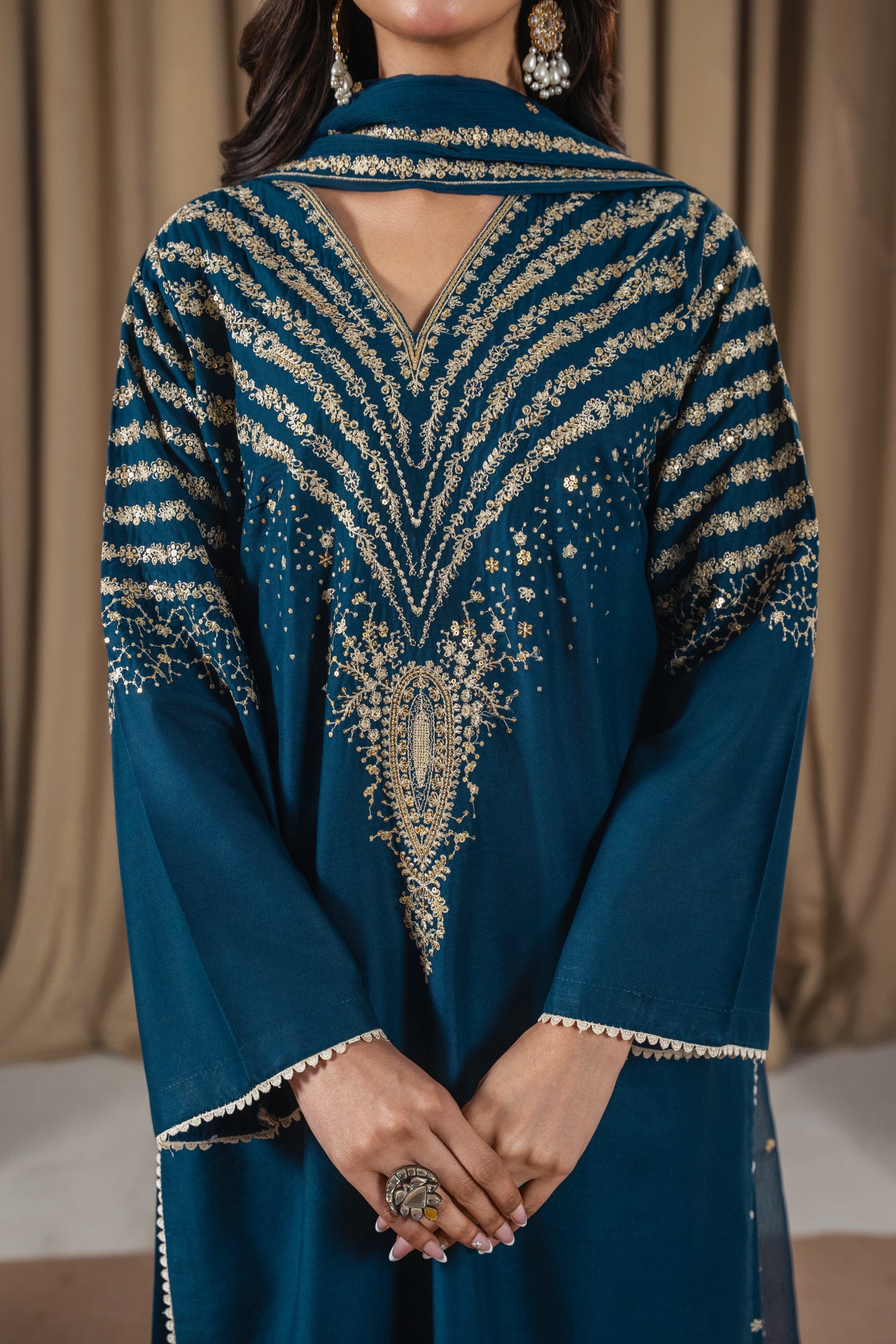PEACOCK Zinc Embroidered 3 pc